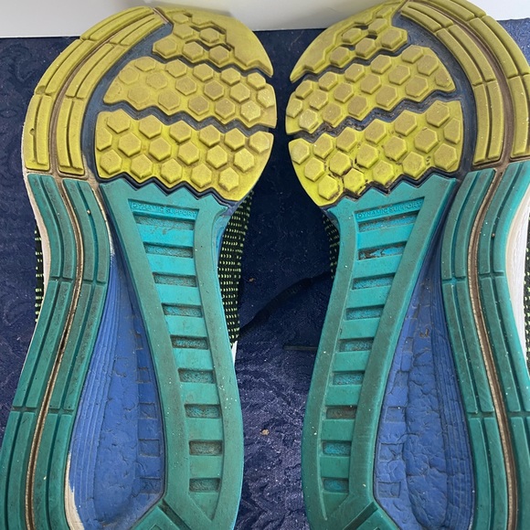 Nike Air Zoom Structure 19 - Picture 4 of 5